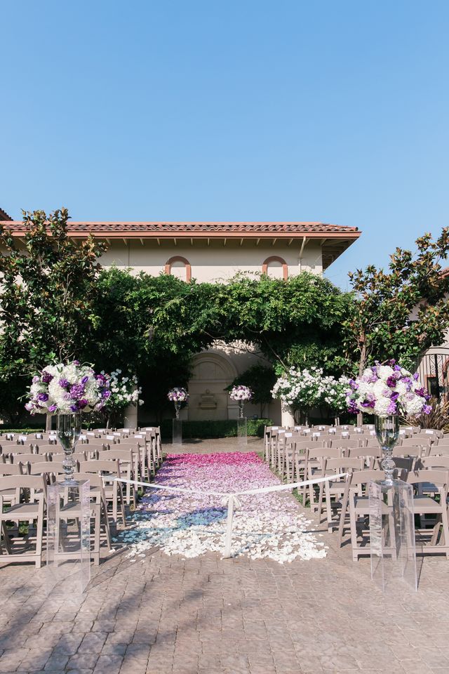 Featured photo from Dreamy Vineyard Wedding