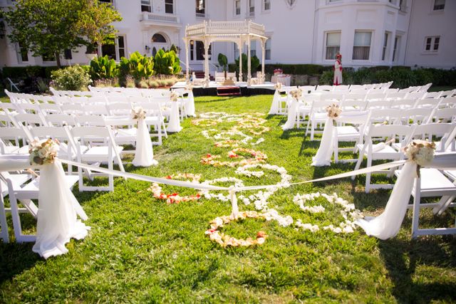 Featured photo from Vibrant Mansion Wedding