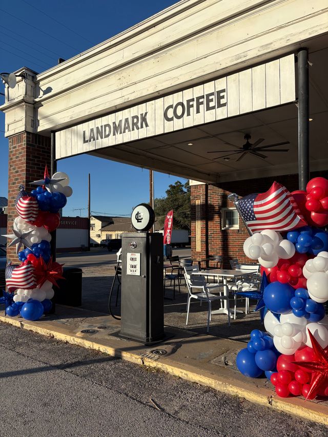 Featured photo from Veterans Day Balloon Columns