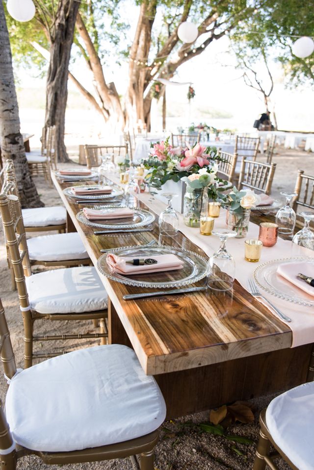 Featured photo from Elegant Beach Wedding in Costa Rica