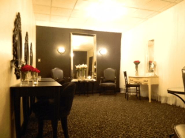 Featured photo from Outdoor Veranda