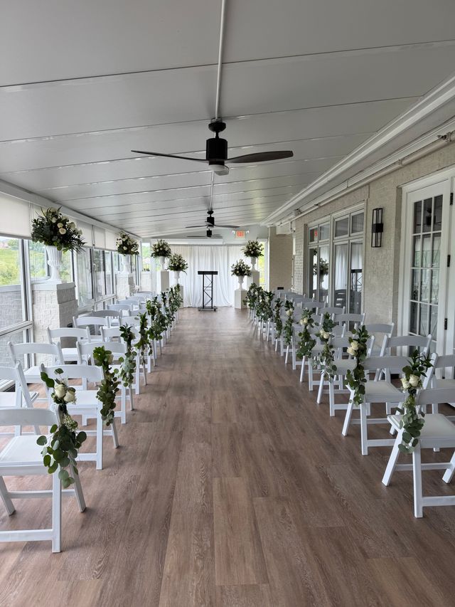 Featured photo from Lakeview Dining Room