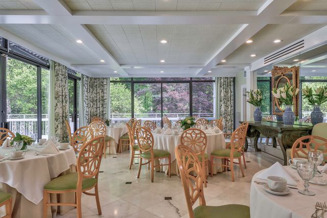 Featured photo from Katydid Room