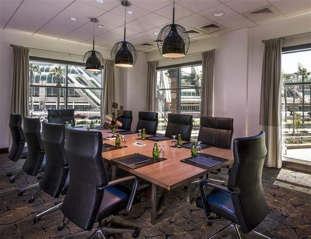 Featured photo from Harbor Boardroom