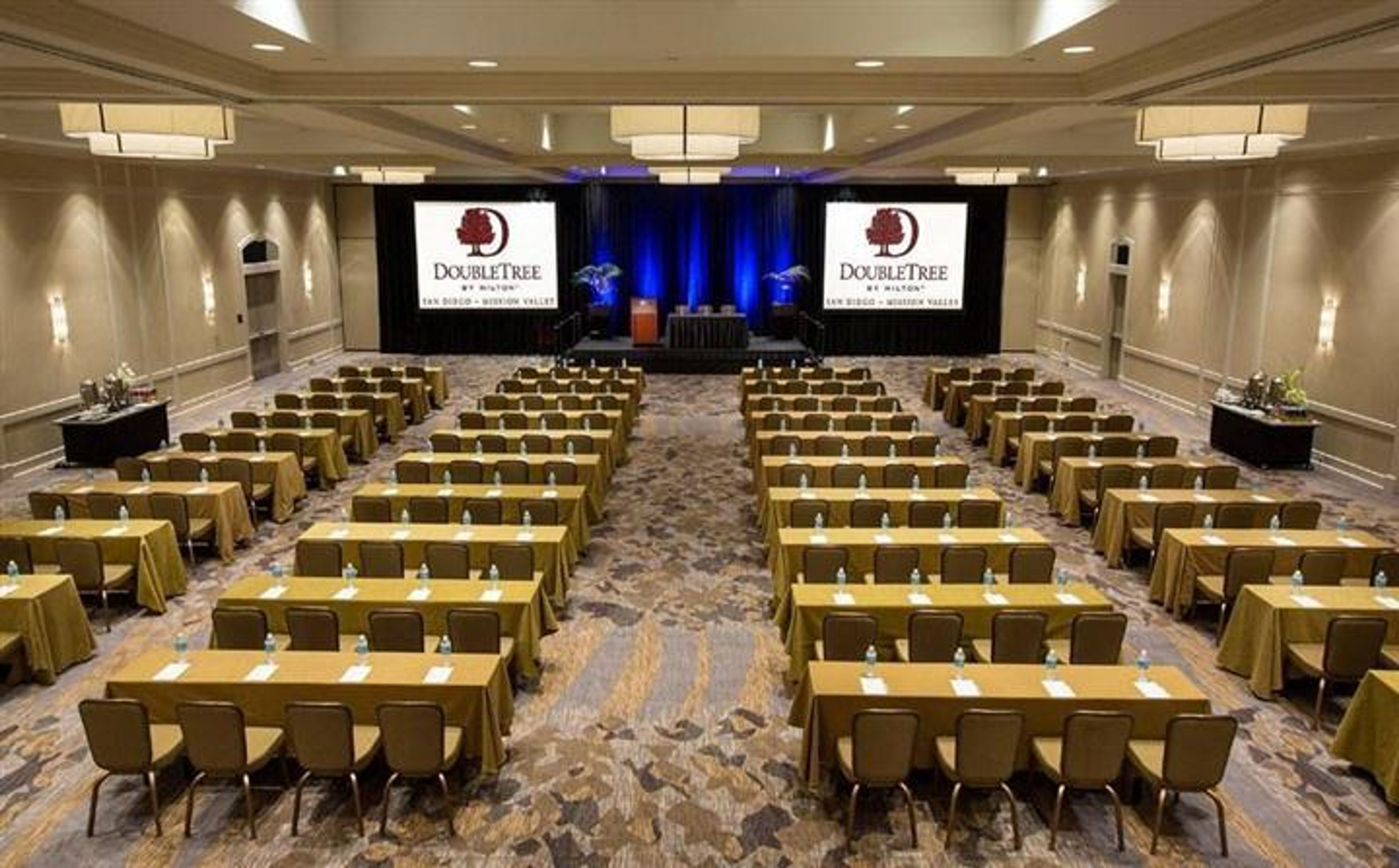 Great Room, an event space at DoubleTree by Hilton San Diego – Mission Valley