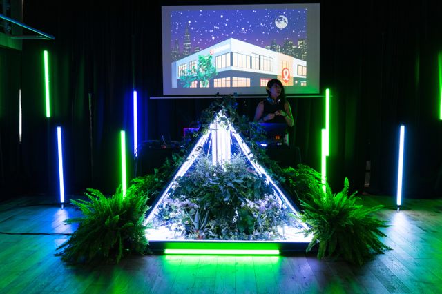 Featured photo from lululemon Lincoln Park Grand Opening Party