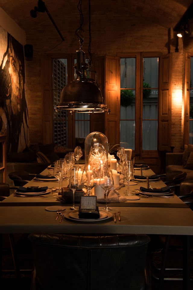 Featured photo from Gentlemen’s cabinet dinner party