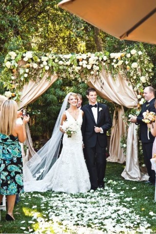 Featured photo from Creekside Lawn