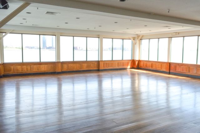 Featured photo from The Upper Deck