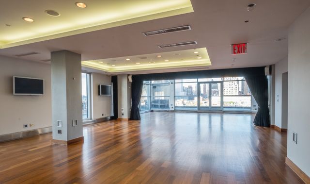 Featured photo from Penthouse 45