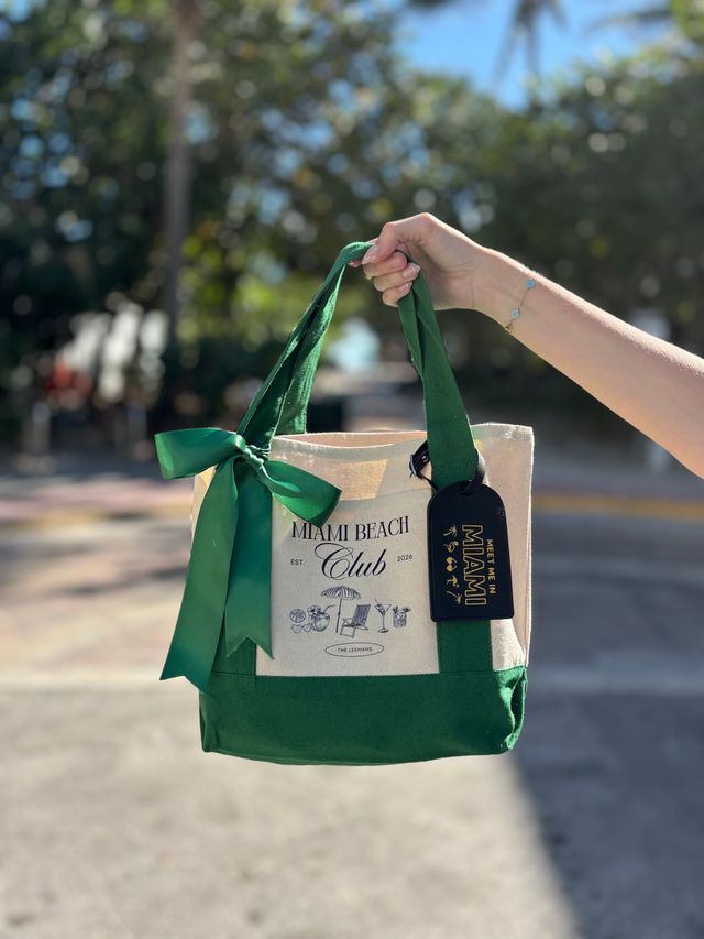 Featured photo from V&S Wedding | Miami-Inspired Details