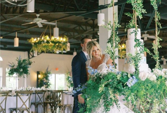 Featured photo from Wedding Cakes