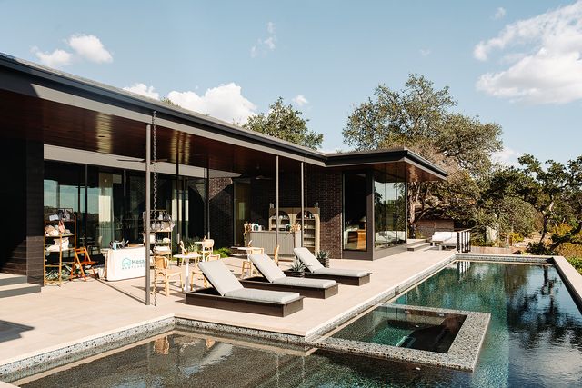 Featured photo from See this Creative Corporate Event in Austin Showcasing Inspired Branding and Elegant Style