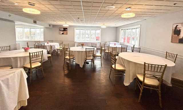 Featured photo from Franklin Room