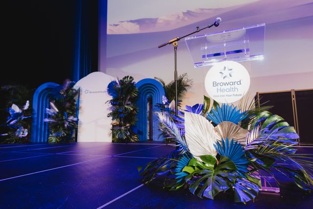 Featured photo from See this Elegant Awards Ceremony in Miami with Contemporary Style and Dazzling Details