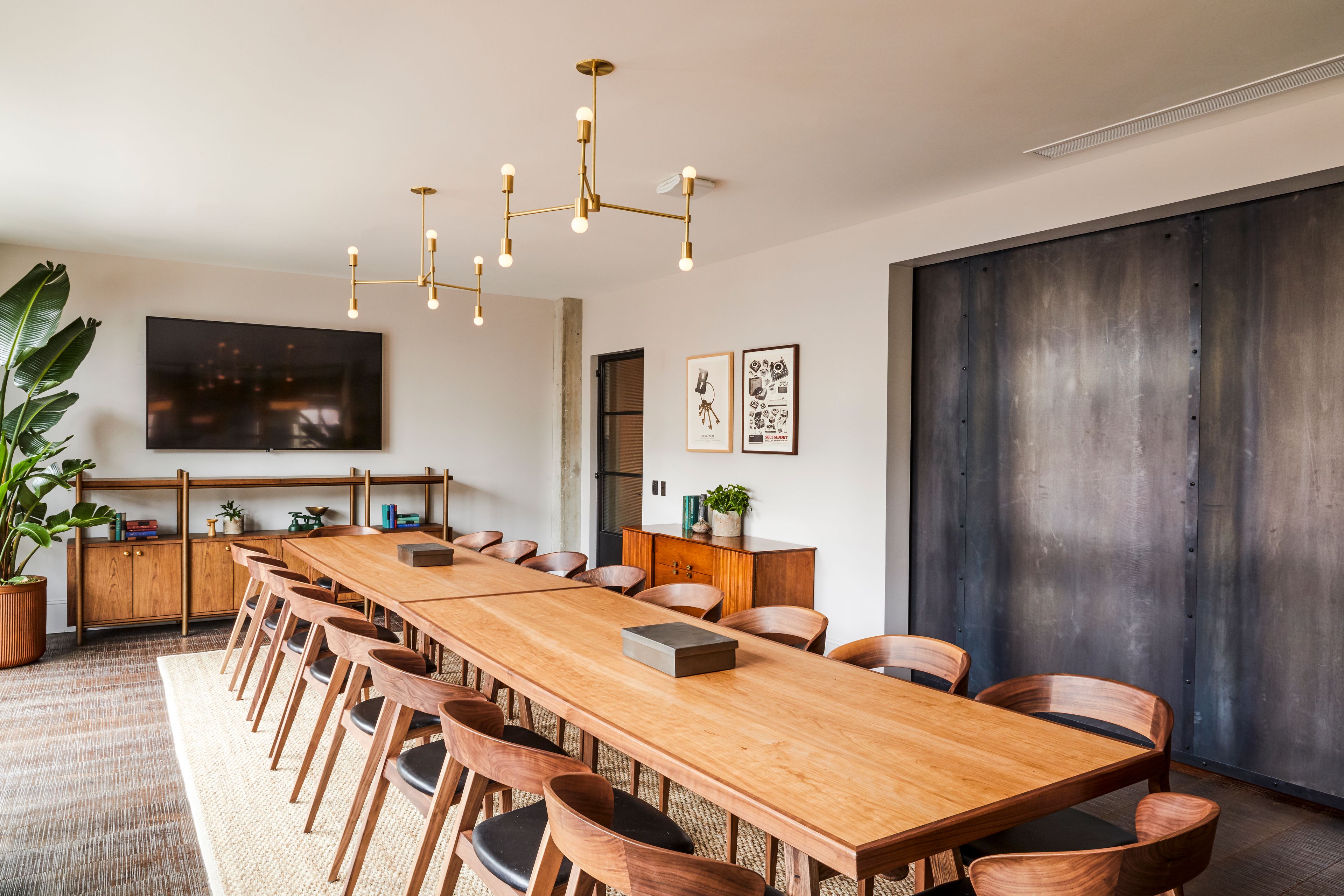 The Apartment, an event space at The Hoxton Chicago