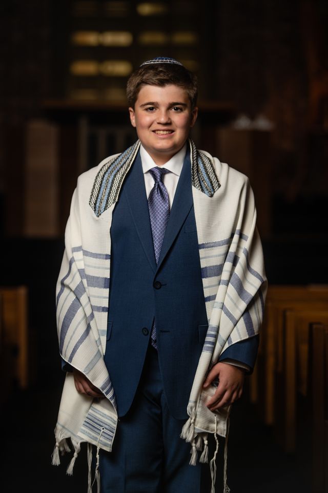 Featured photo from Maplewood Country Club Bar Mitzvah