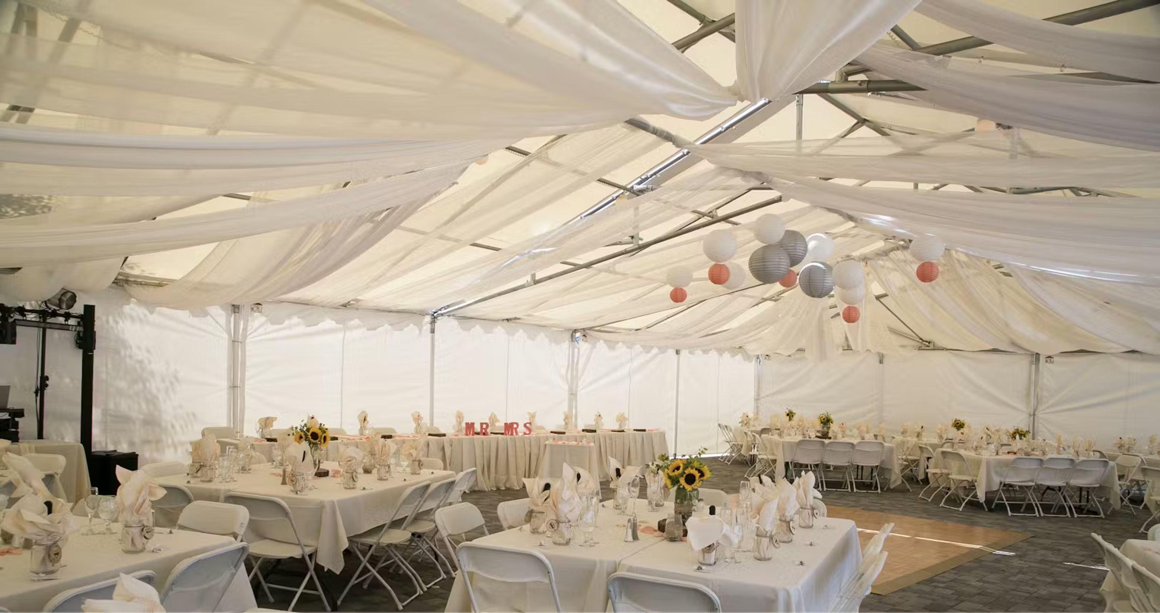 Outdoor Space, an event space at Wolf Run Golf Club