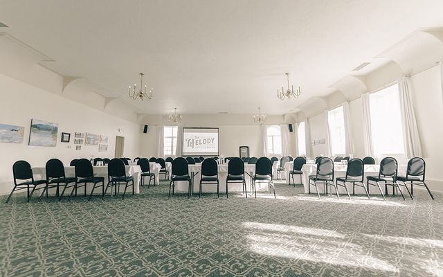 Featured photo from Portlandia Room
