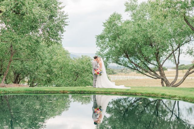 Featured photo from Hannah & Jason's Colorful Wedding