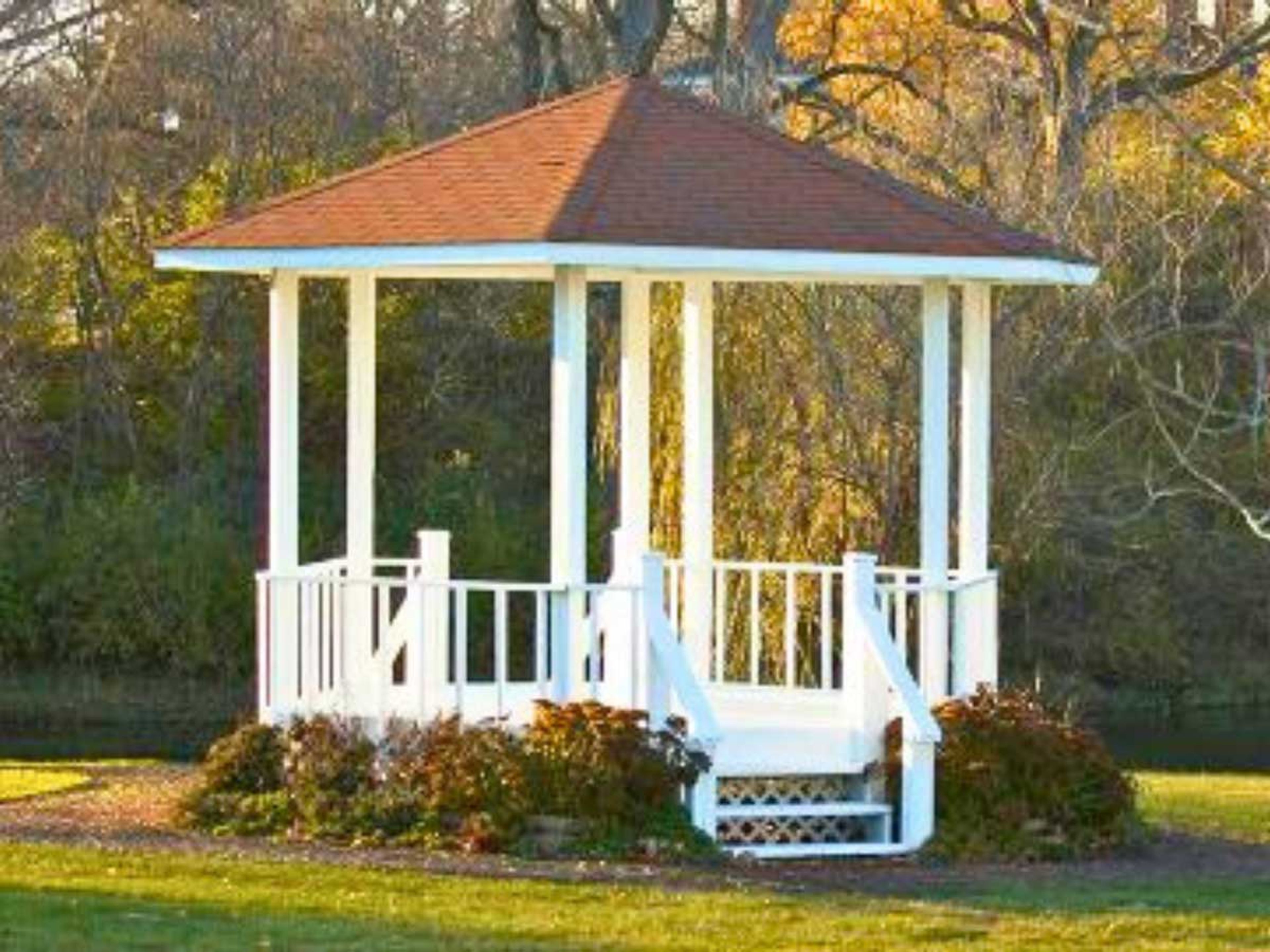The Gazebo, an event space at Fort Harrison State Park Inn