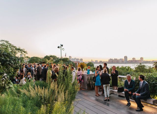 Featured photo from Diller– Von Furstenberg Sundeck