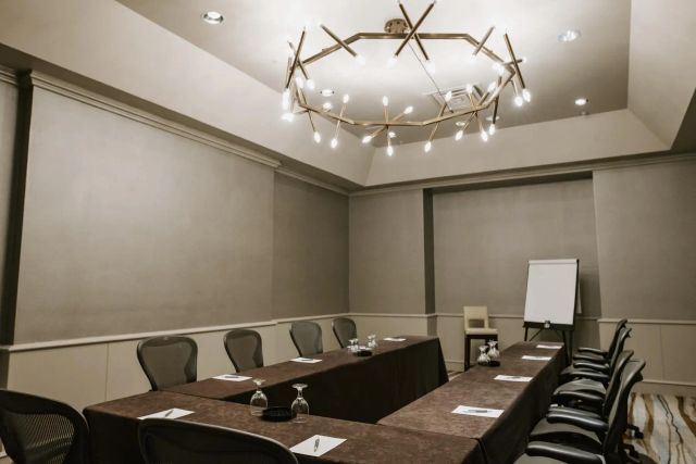 Featured photo from Hisbiscus