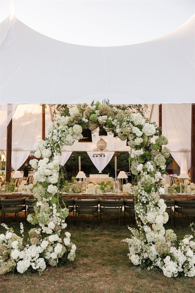 Featured photo from Art Deco Wedding