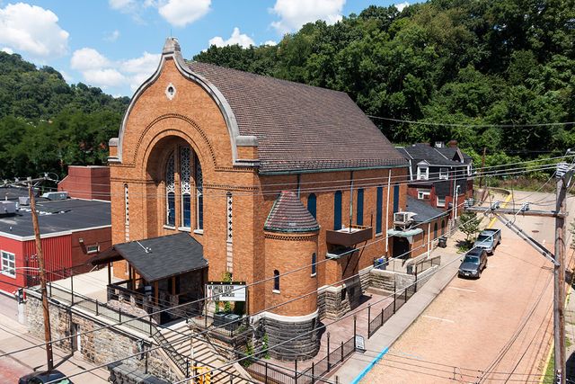 Featured photo from Mr. Smalls Theatre