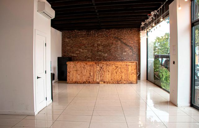 Featured photo from The Flowery