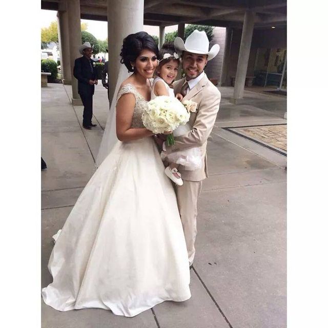 Featured photo from Green Wedding