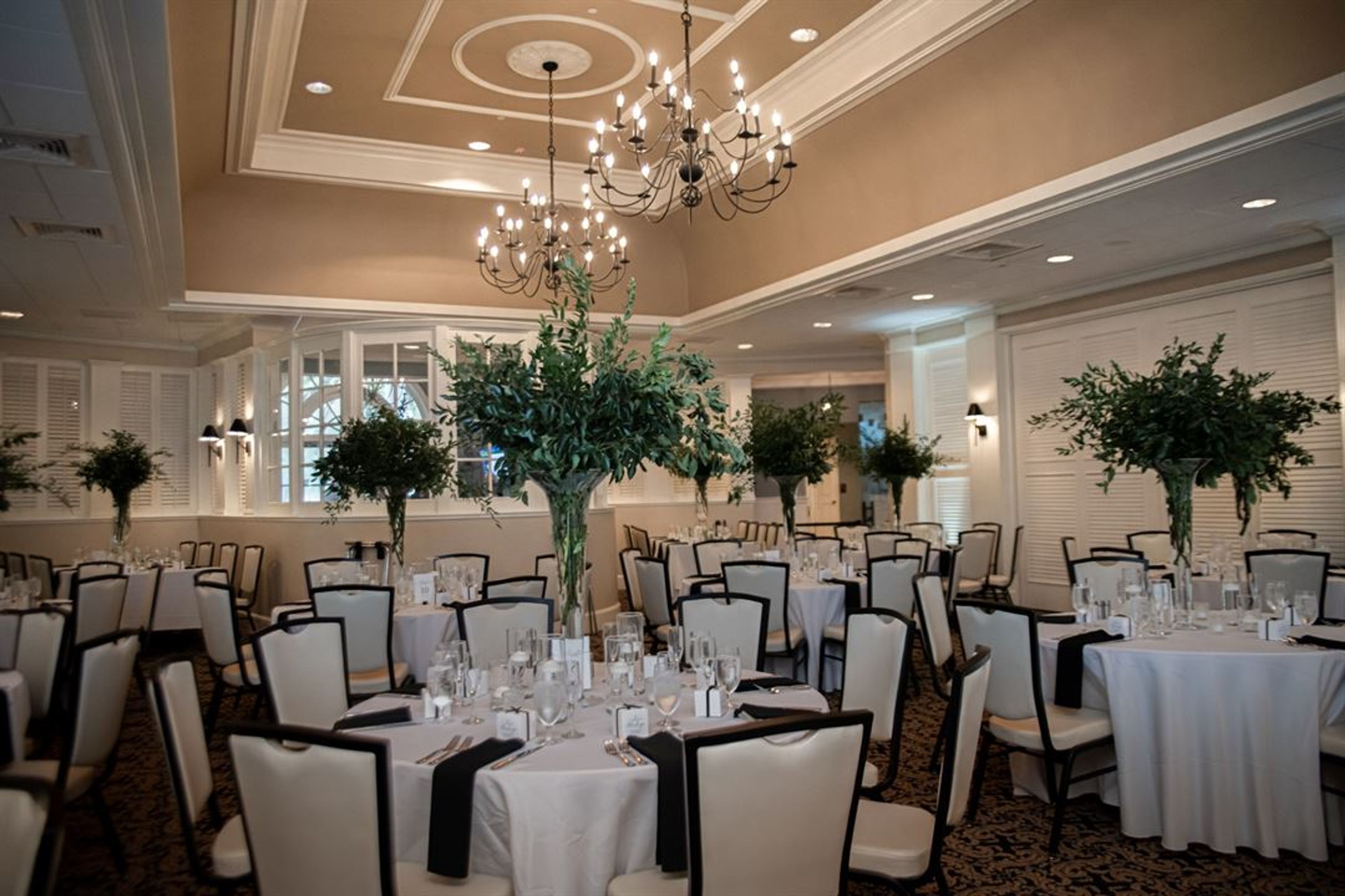 The Indoor Dining Room, an event space at Southern Hills Plantation Club
