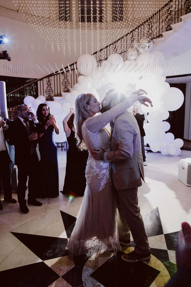 Featured photo from Coolest Color-Blocked Wedding at The Museum of the City of New York