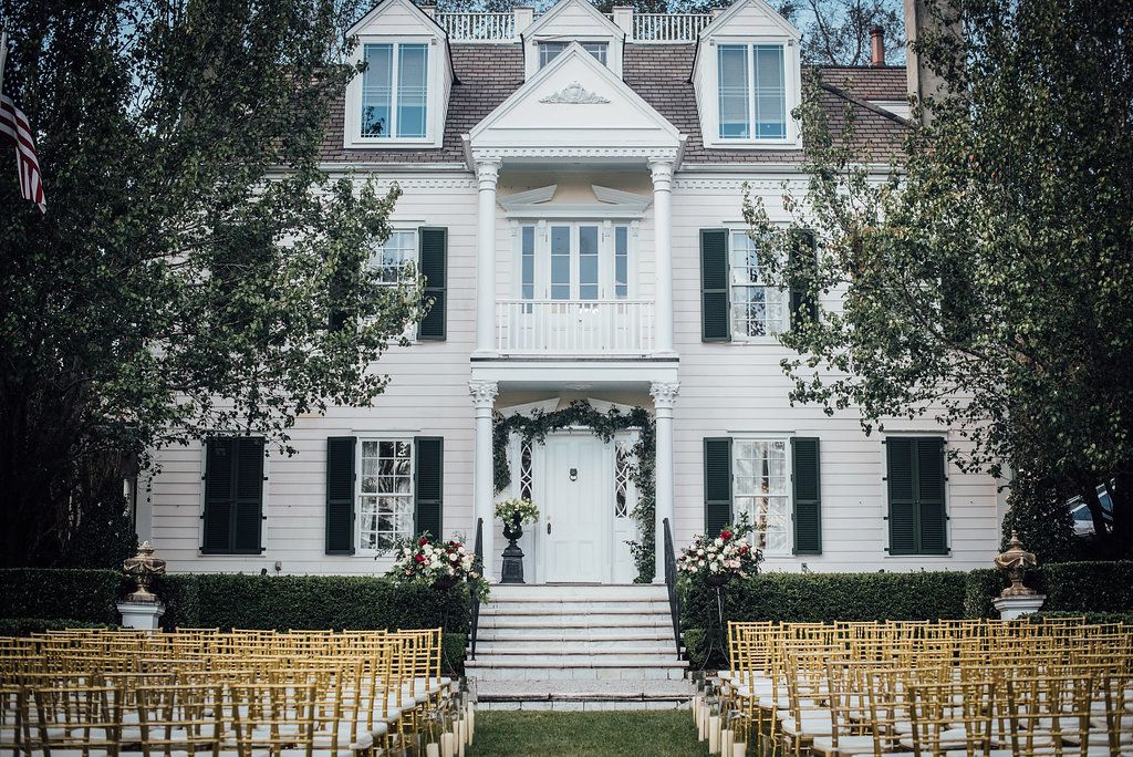 A secret garden | Girls In Black | PartySlate
