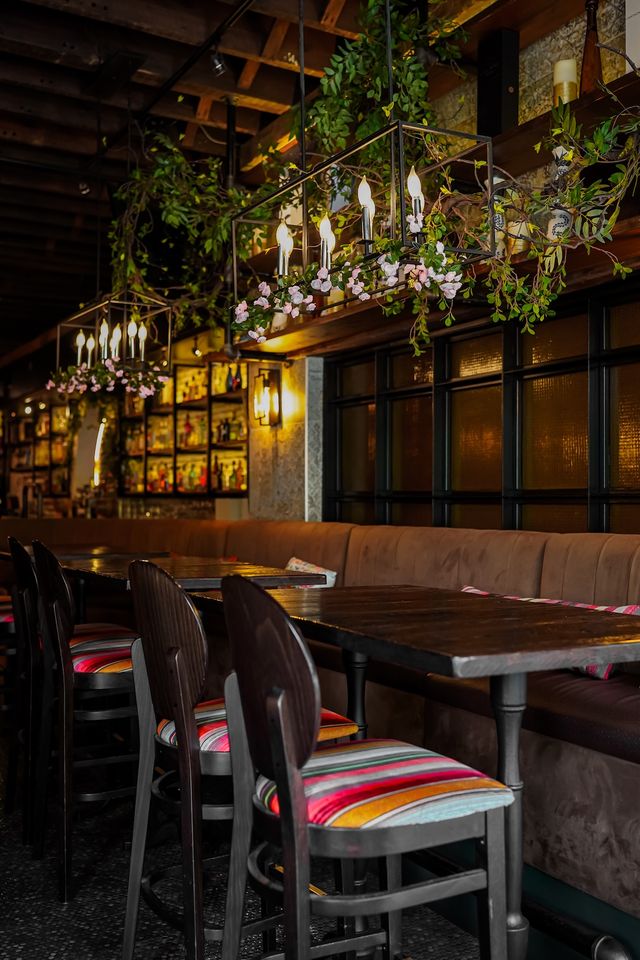 Featured photo from Lounge