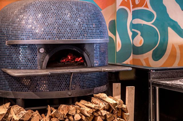 Featured photo from Moto Guzzi Room