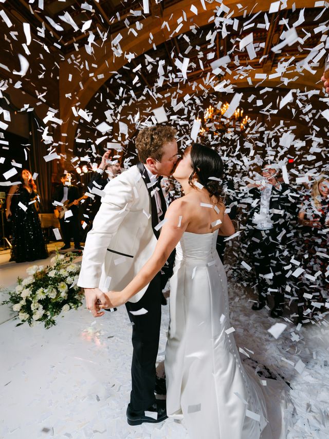 Featured photo from A Regal Affair in White, Gold, and Deep Green at The Biltmore