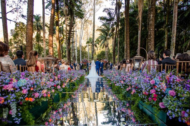 Featured photo from Vibrant Outdoor Wedding at Fazenda Vila Rica in São Paulo, Brazil