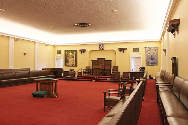 Featured photo from Lodge Room