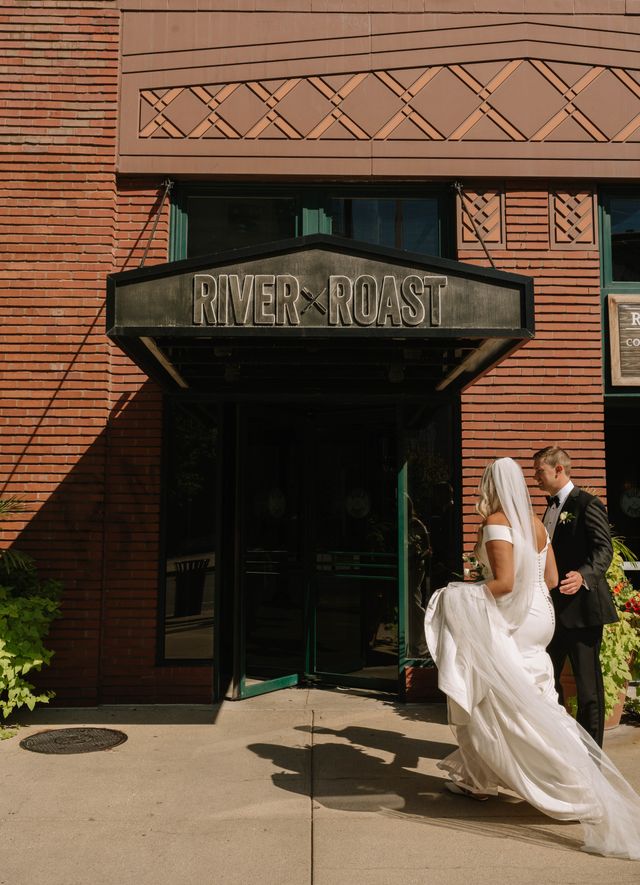 Featured photo from Alli & Dan: City Chic Wedding