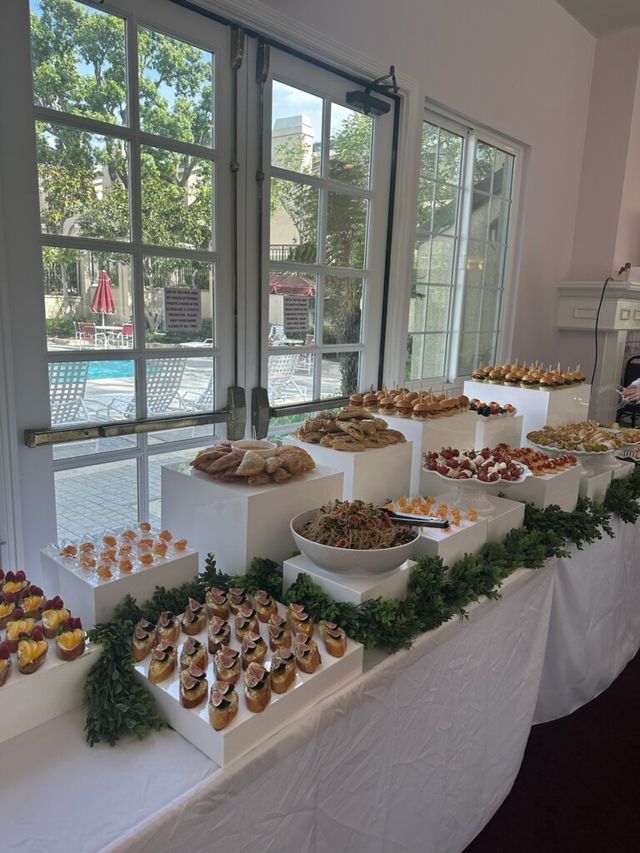 Featured photo from An Elevated Korean First Birthday Dol Celebration