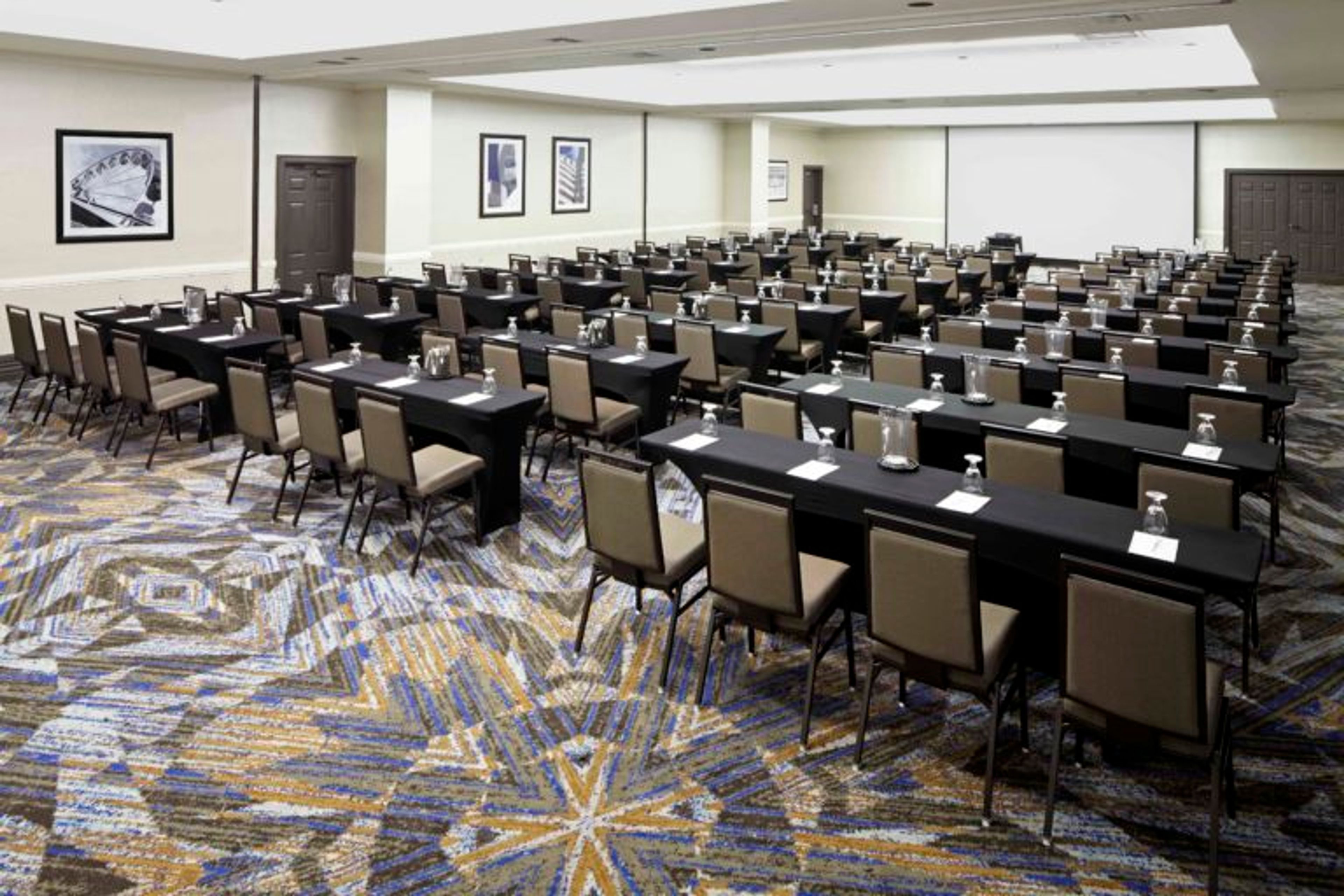 Laguna Room, an event space at Embassy Suites LAX North