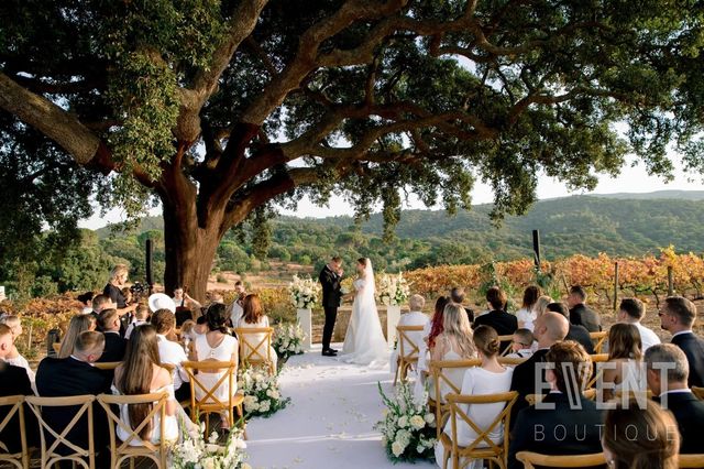 Featured photo from A Multi-Day Palace Wedding in Portugal