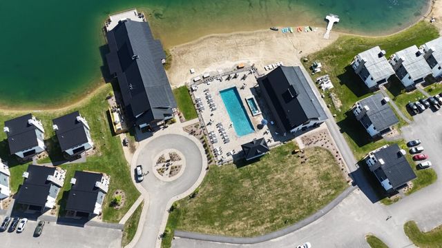 Featured photo from Boathouse