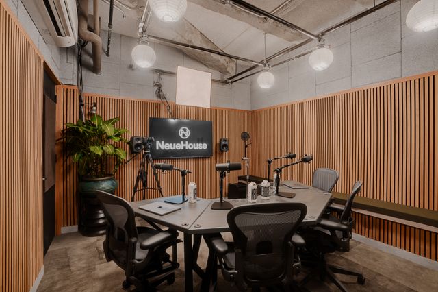 Featured photo from Recording Studio