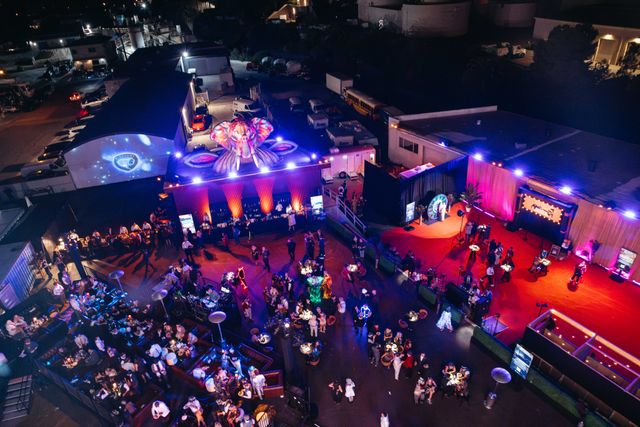 Featured photo from Elephant Cooperation’s 2025 Anti-Gala: A 1920s Electric Adventure