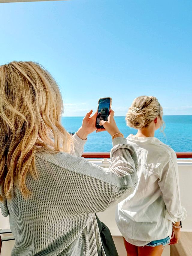 Featured photo from Bahamas Wedding Day