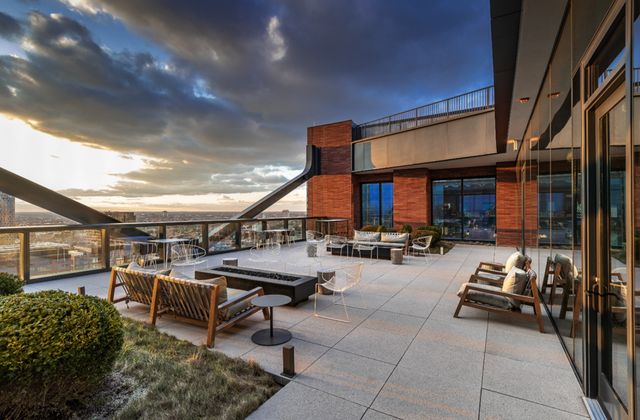 Featured photo from 18th Floor