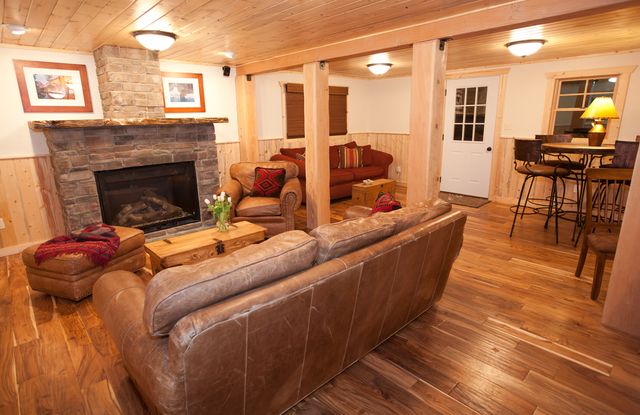 Featured photo from Reunion Lodge