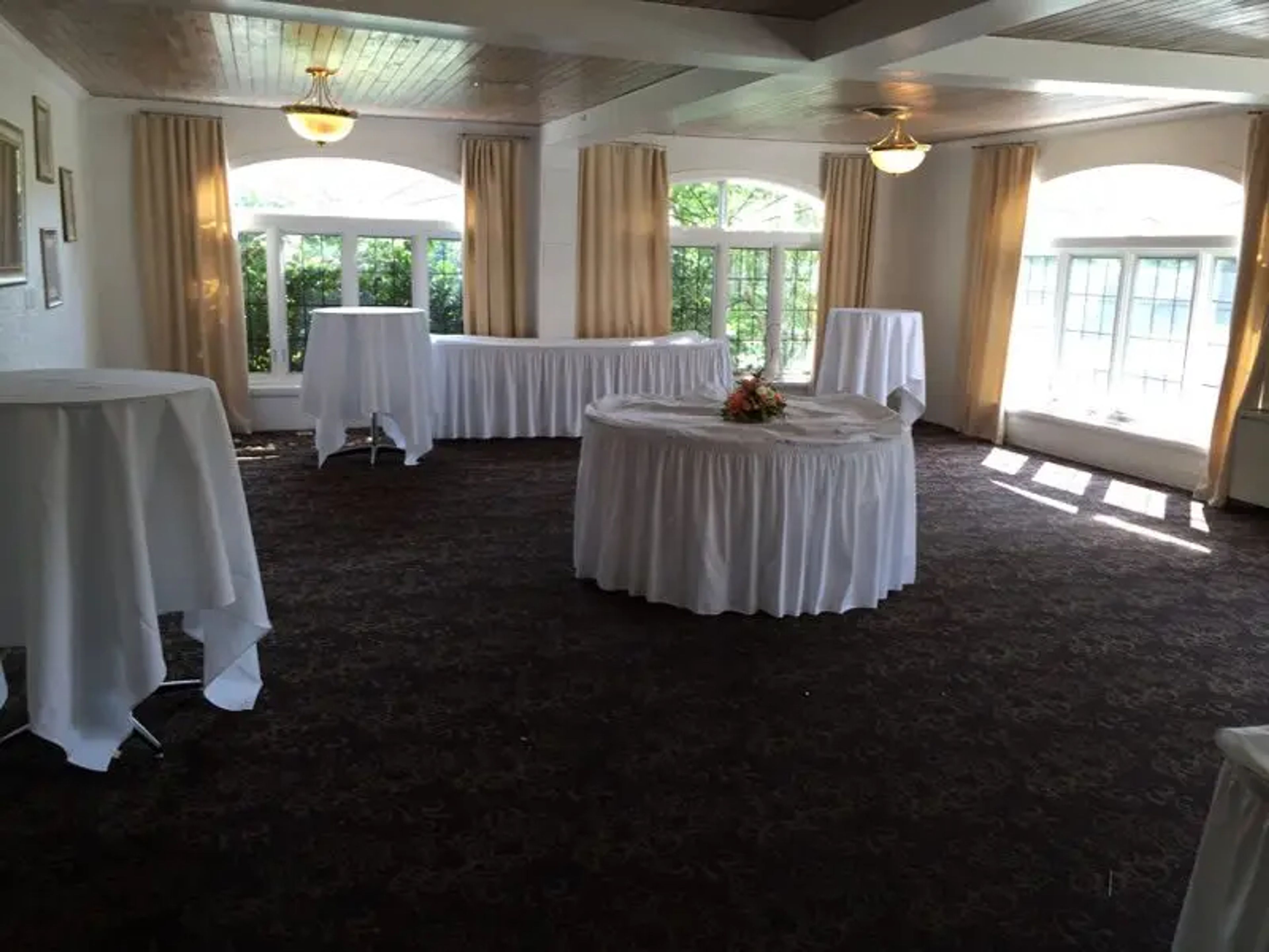 The Sun Room, an event space at Pineridge Country Club
